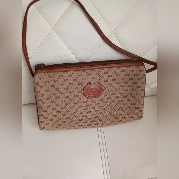 Authentic GUCCI Canvas Leather Micro GG Supreme Crossbody Bag - Picture 4 of 17